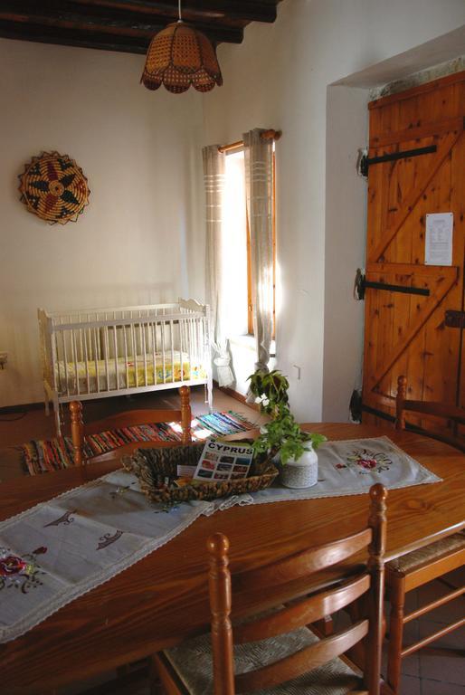 Apartamento Kontoyiannis House Kalavasos Exterior foto